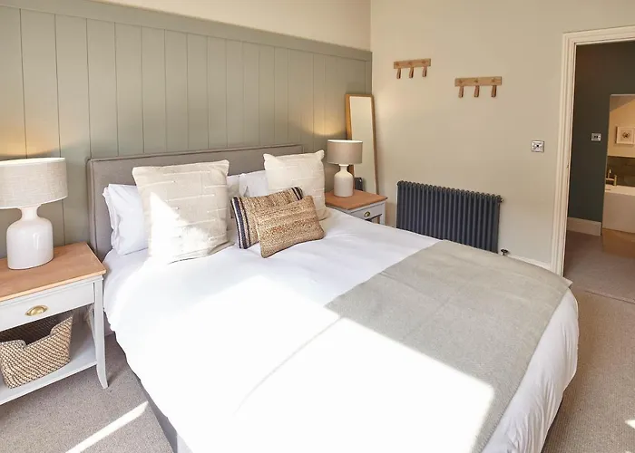 Host & Stay - The Salt Nook